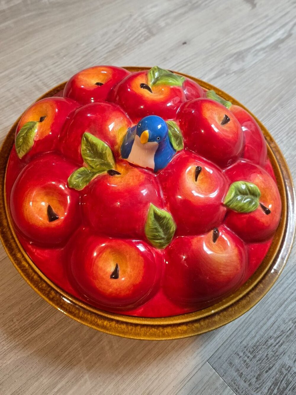 Vintage Cracker Barrel Susan Winget Apple & Bluebird Ceramic Pie Keeper